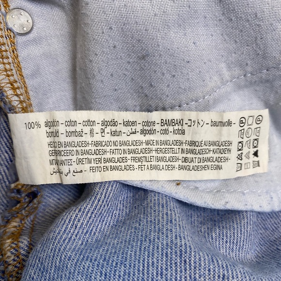 ZARA High Waisted Denim Shorts (Size 6) - Picture 6 of 6